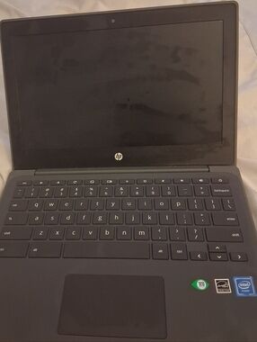 HP Laptop in Dark Gray with Full Keyboard